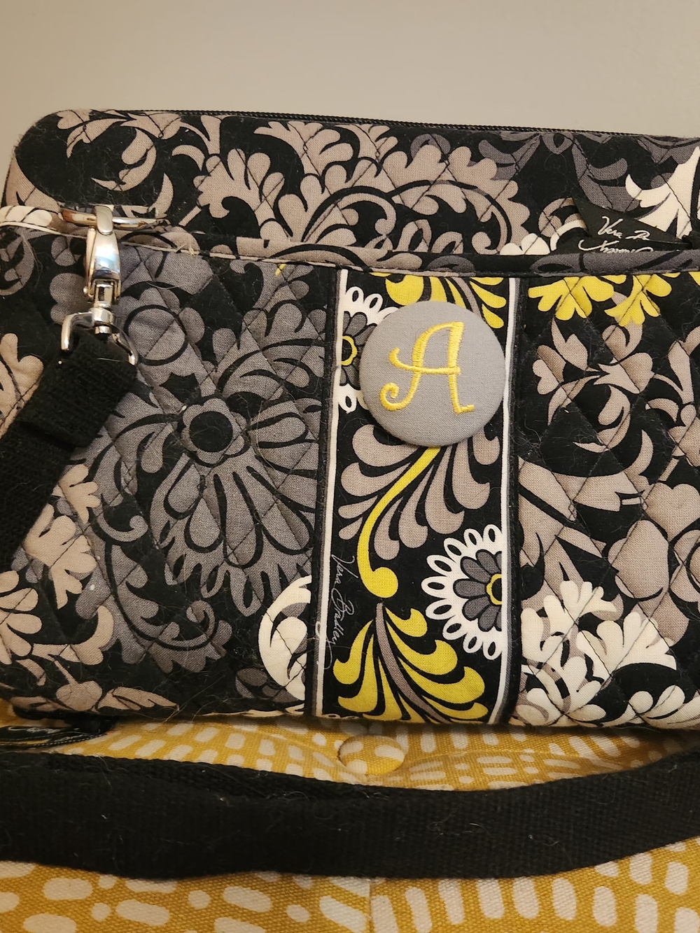 iPad Carry Case By Vera  Bradley Quilted Hardshell